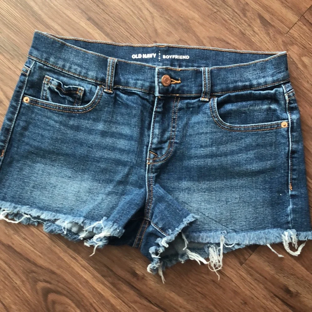Old Navy Boyfriend Denim Jean Shorts High Waist 2.5” inseam Size 4 1056 - Picture 1 of 10